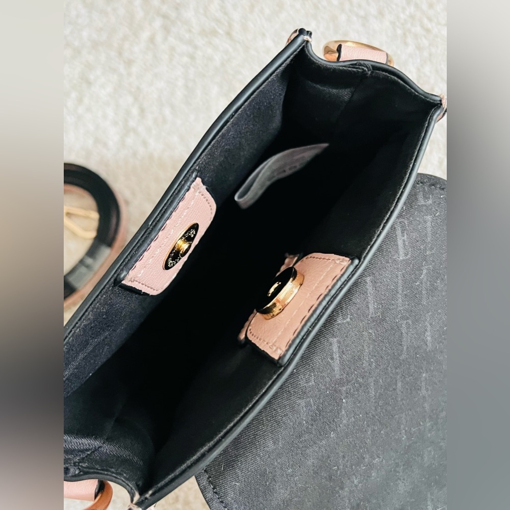 Elle Pink Shoulder Crossbody Handbag - Picture 8 of 10